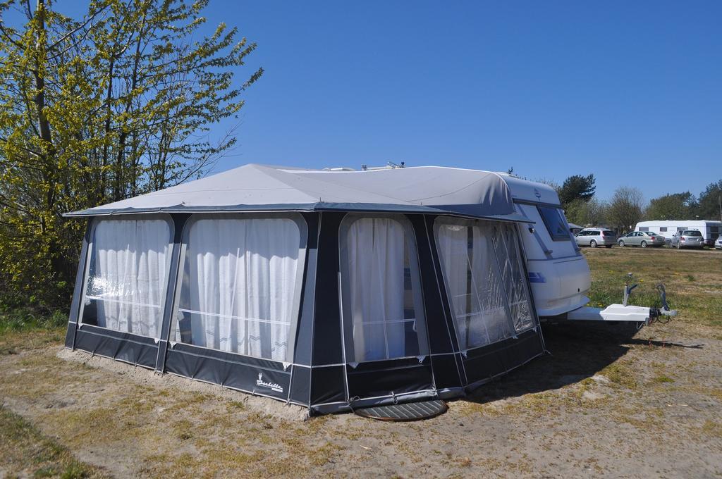 Nowoczesne Przyczepy Kempingowe Chalupy Royal-Camp Exterior foto