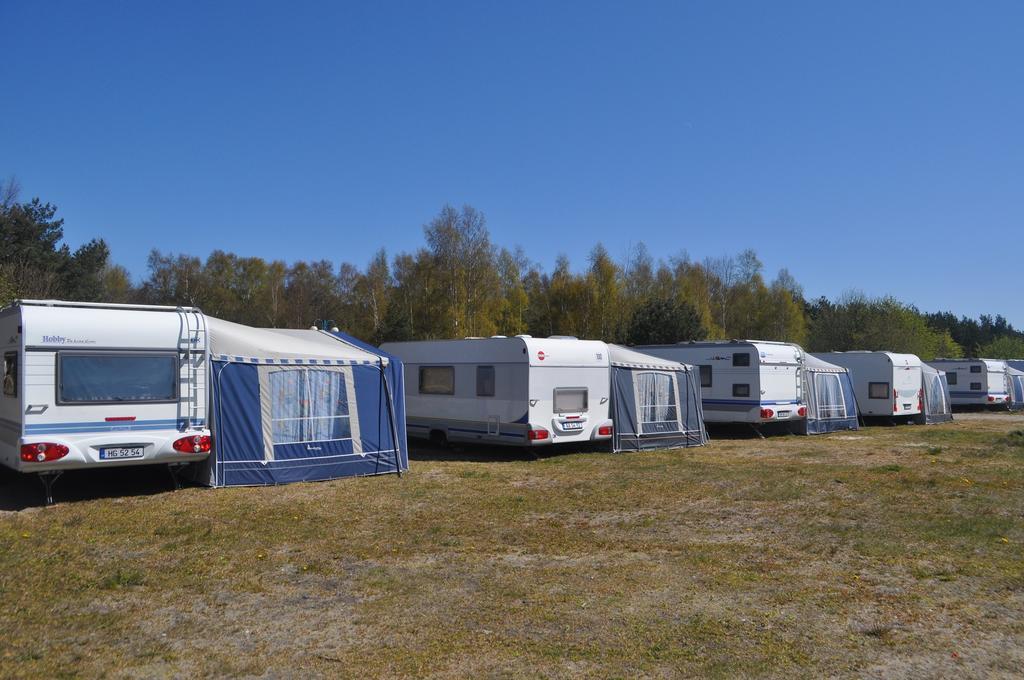 Nowoczesne Przyczepy Kempingowe Chalupy Royal-Camp Exterior foto