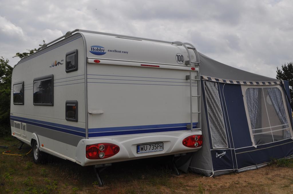 Nowoczesne Przyczepy Kempingowe Chalupy Royal-Camp Exterior foto