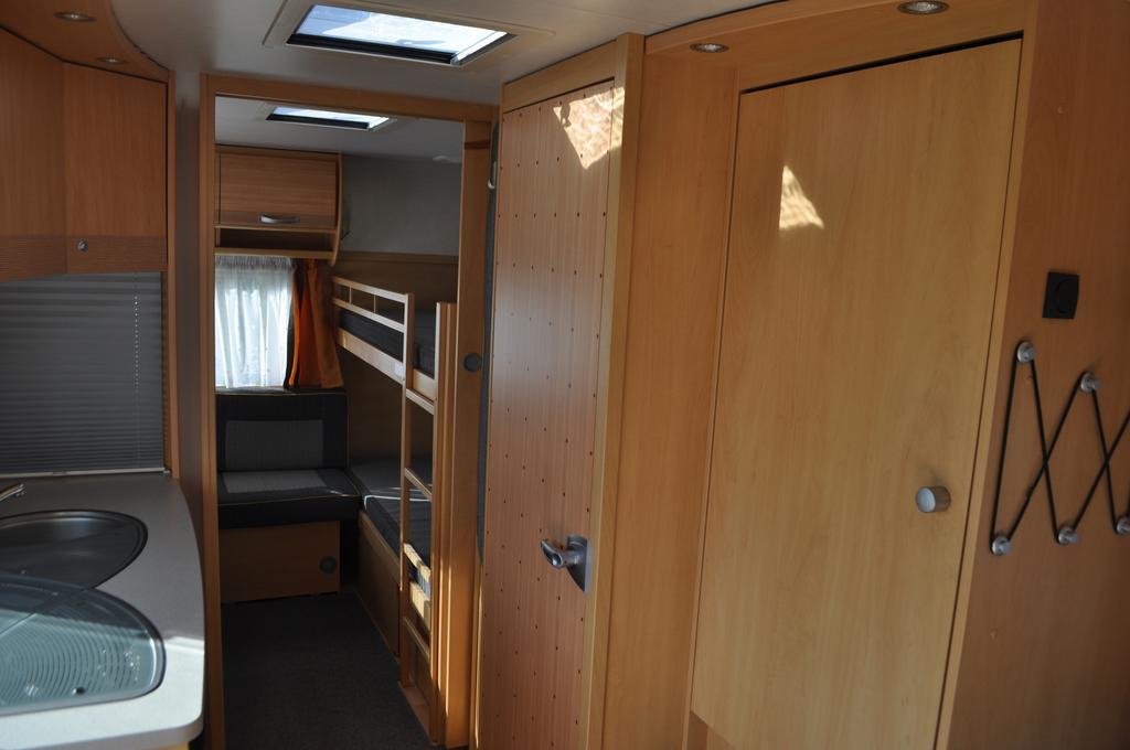 Nowoczesne Przyczepy Kempingowe Chalupy Royal-Camp Exterior foto