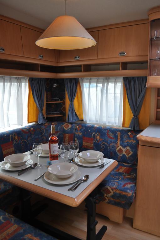 Nowoczesne Przyczepy Kempingowe Chalupy Royal-Camp Exterior foto